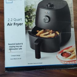 2.2 Quart Air Fryer New