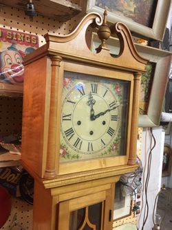 Working antique Grandmother clock
