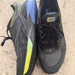 Gently Used Nanos And Nike Metcons 
