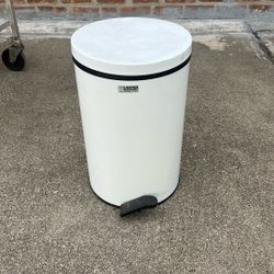 Trash Can