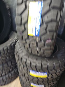 New Set Of Tires Accelera rt 33 1250 18 lt