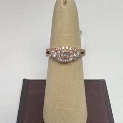 Rose gold 14k diamond ring 