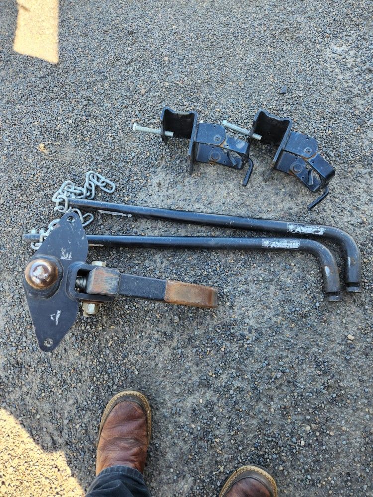 Load Leveling Hitch System