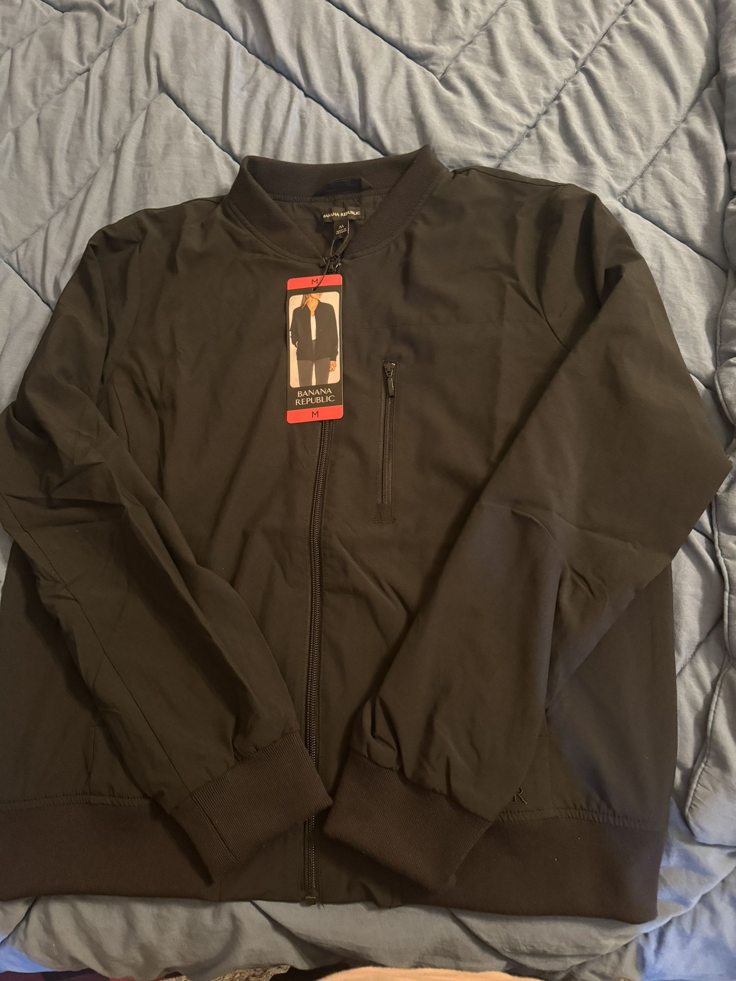 New Banana Republic Women’s Coat.    M Size