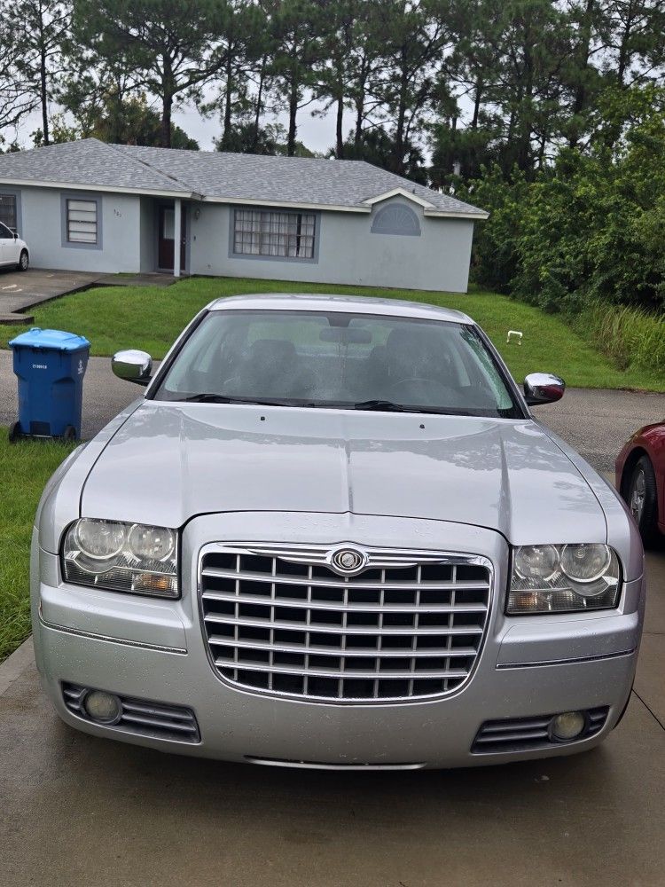 Chrysler 300, 2010.103K Miles