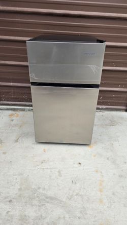 Vissani 2-door mini refrigerator