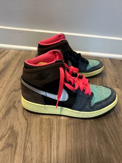 Air Jordan 1 Retro High 'Tokyo Bio Hack'