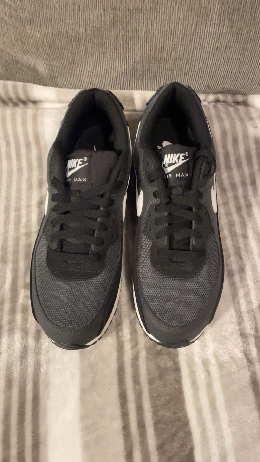 Nike Air Max 90s Shoes 9.5