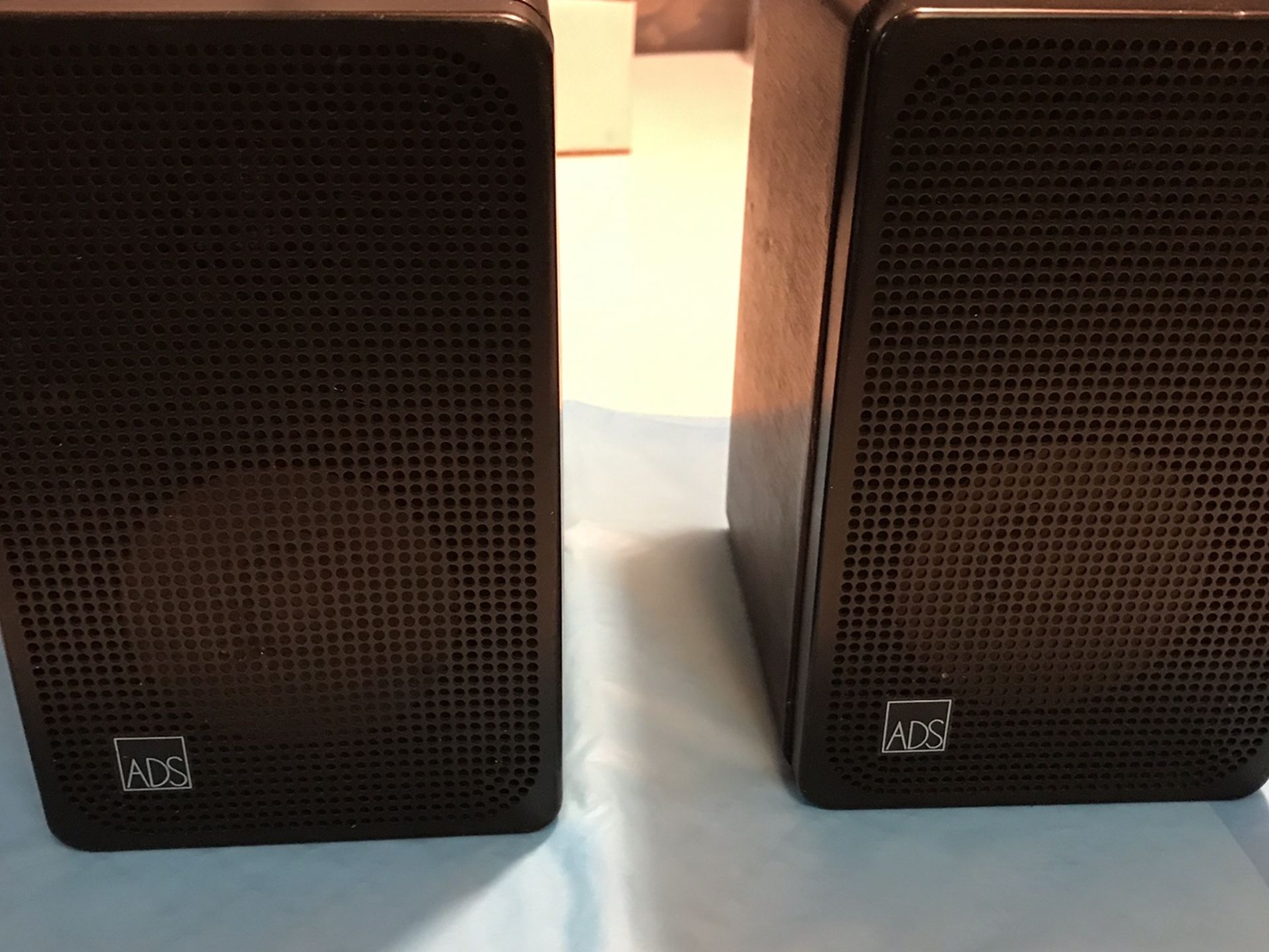 ADS 200c Speaker in great working condition!