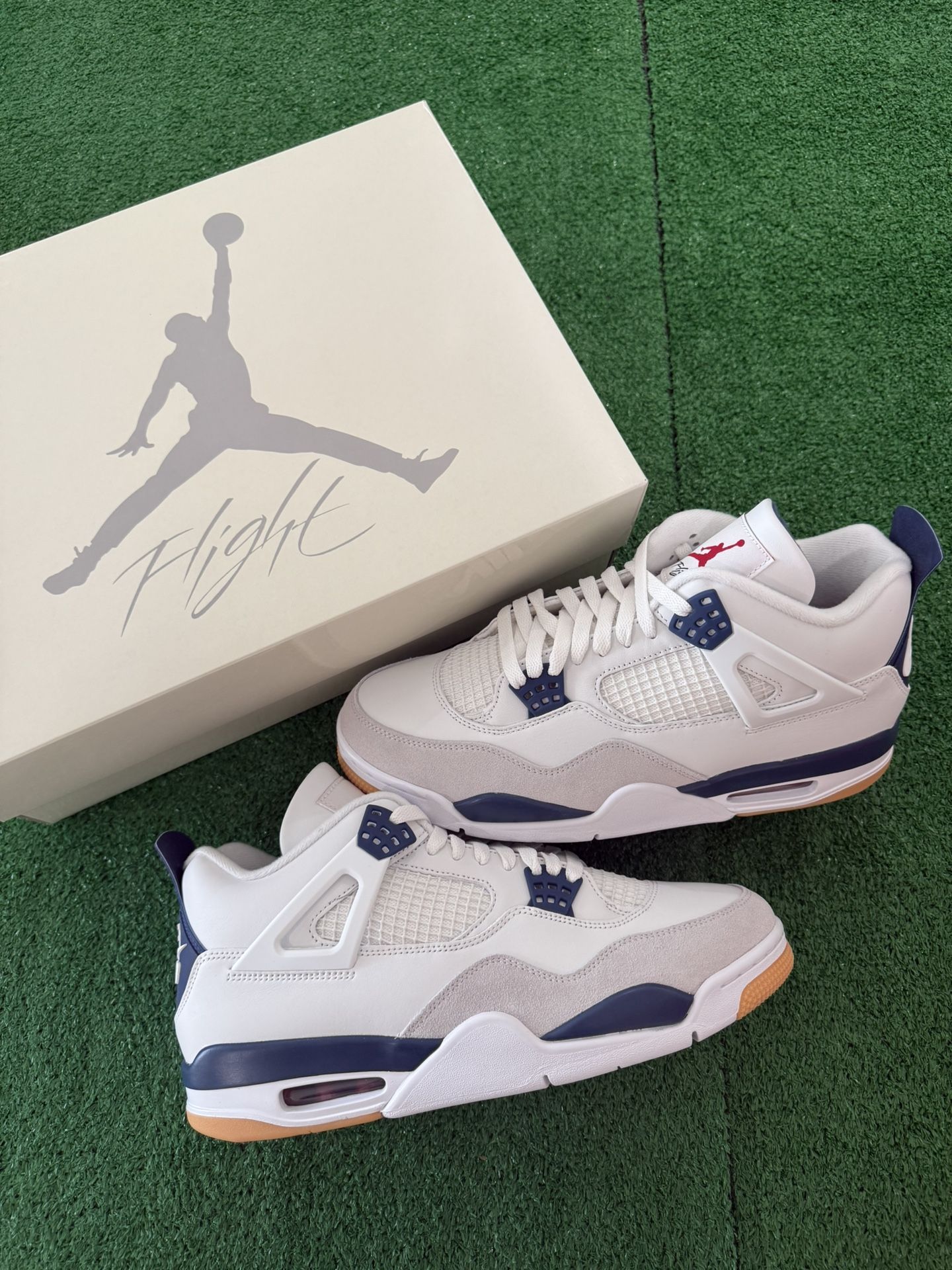 Jordan 4 Retro SB Navy