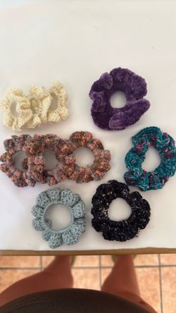 Crochet Mini Scrunchies