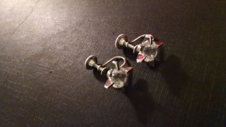 Vintage screwback earrings