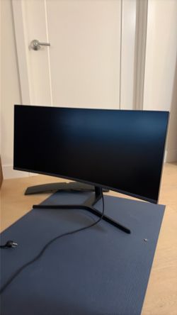 Samsung 34-inch Curved Monitor