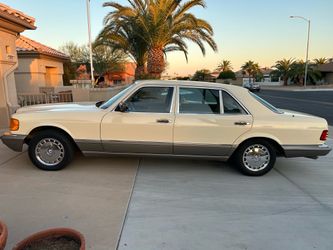 1986 Mercedes-Benz 560