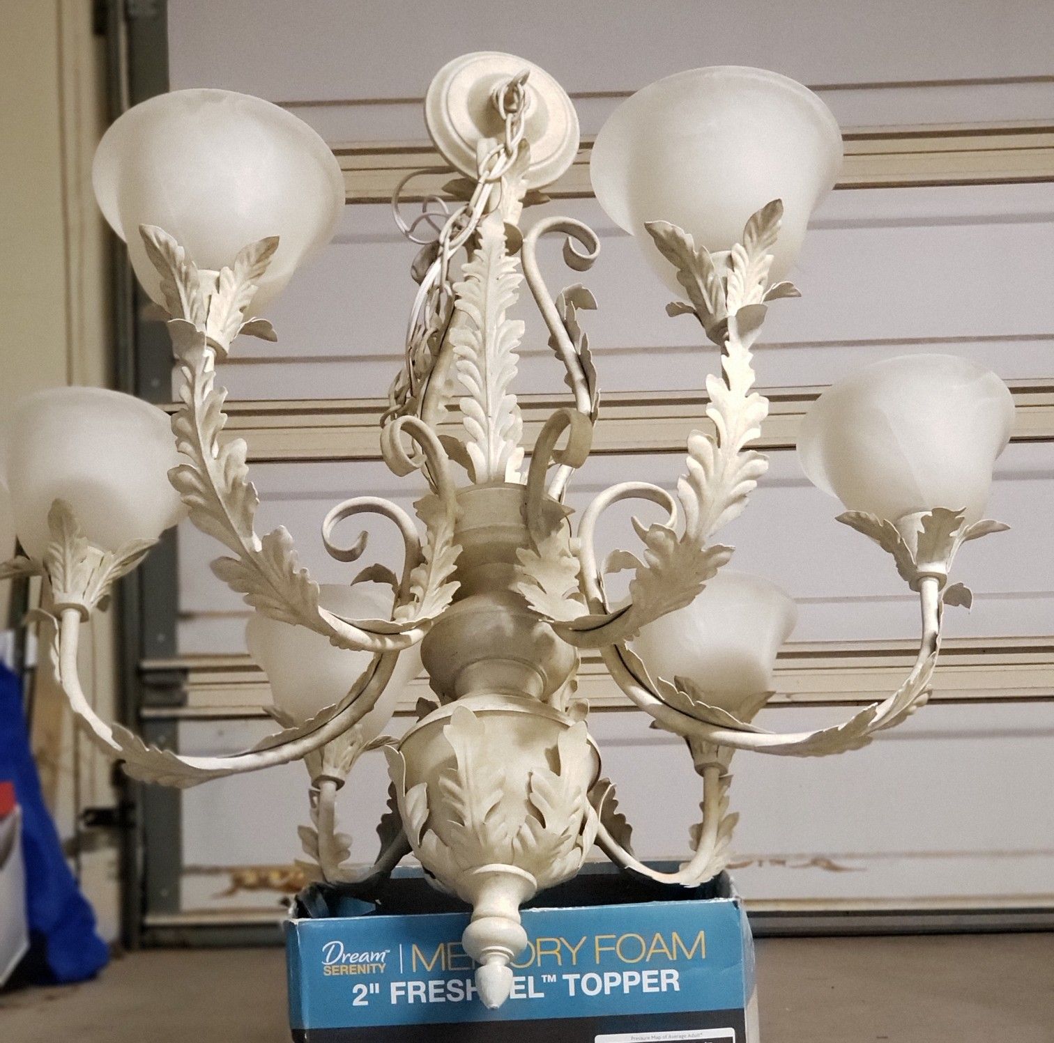 chandelier Incandescent Luminaire 6 Light Model E44842 for Sale in