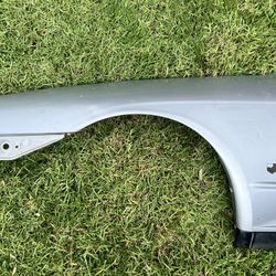 R32 Skyline Passenger Side Fender GTST