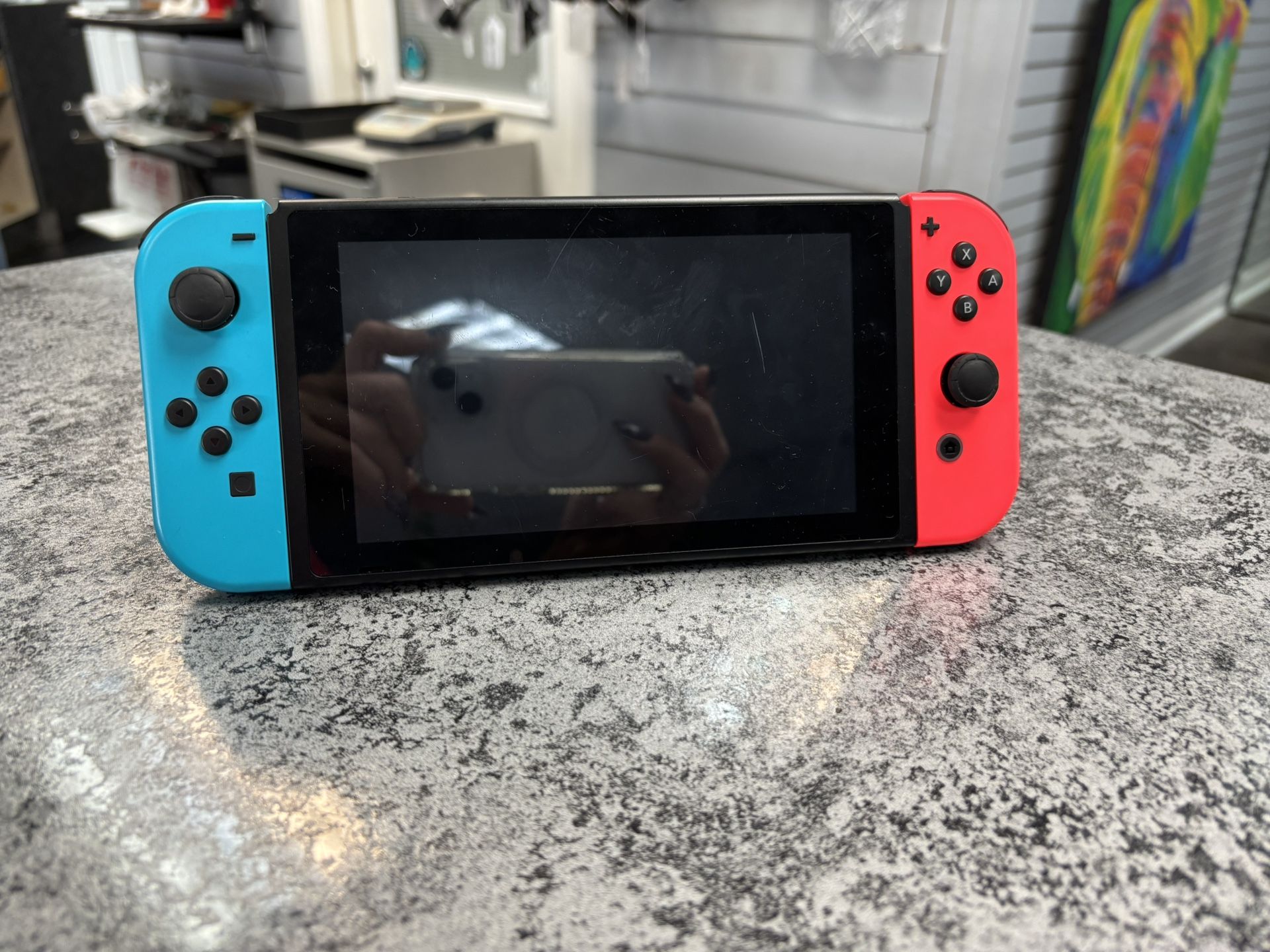 Nintendo Switch 
