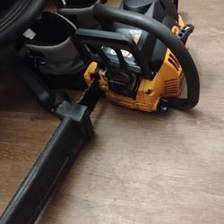 Poulan Pro Gas Chainsaw