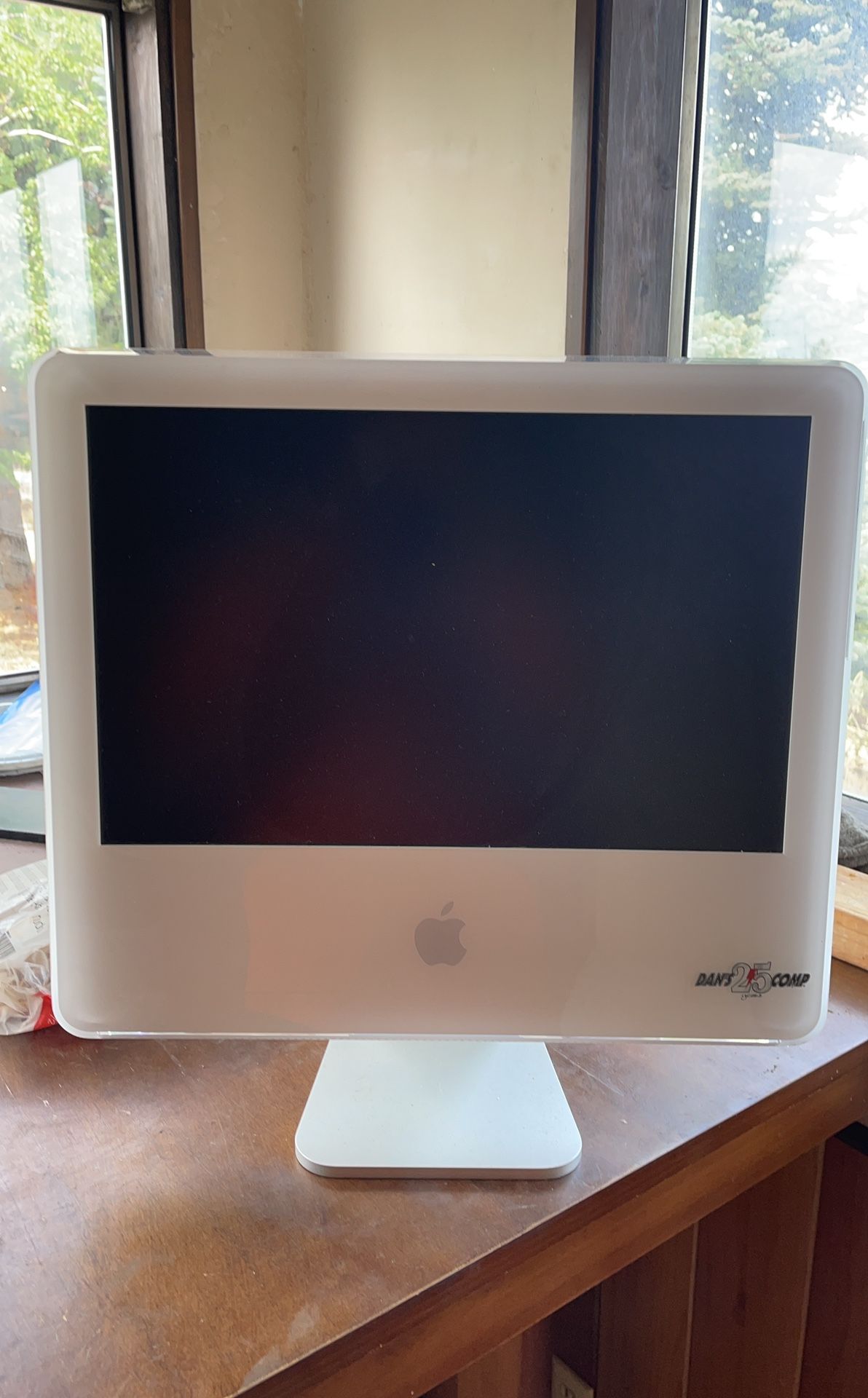 I Mac G5 17 Inch Wide Screen
