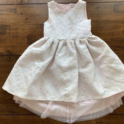 Beautiful Pale Pink Dress - Size 5/6