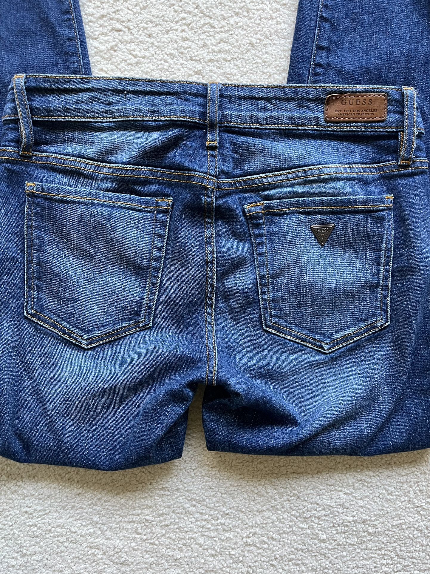 Guess Jeans Size 28 Or A 4 Like New!