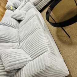 Stylish Cozy Couch!