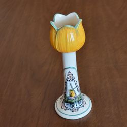 Vintage Jasmijn Holland Tulip Candlestick Holder Windmill Motif Height 
7.25 inch.
Pre-owned, very good shape, no chips or cracks. Display item.
Weigh