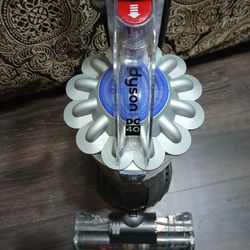 Dyson DC 40
