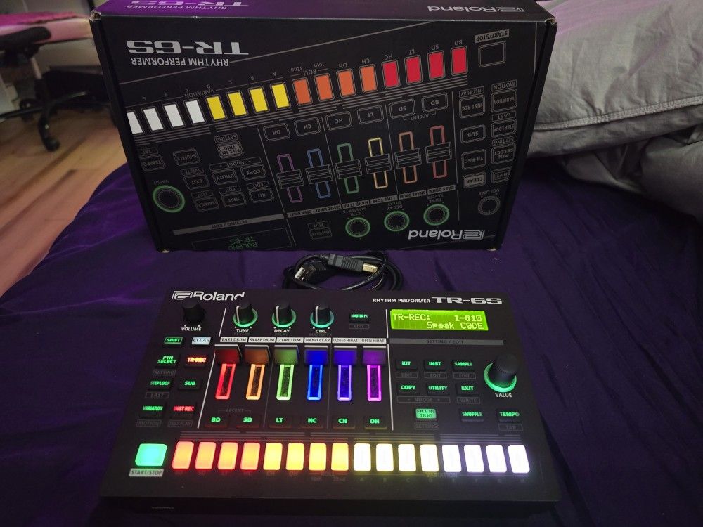 Roland Tr-6s Drum Rythym Machine Midi Synth