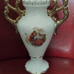 Antique 22 K Trimmed Vase The  Price Is Firm 
