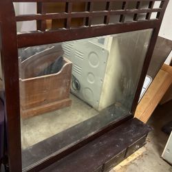 Bedroom Mirror With 3 Small Storgae Drawers