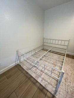 Metal Queen Size Bed frame