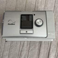 ResMed AirCurve 10 VAuto BiPAP – 7,359 Hours – Complete Setup with Heated Hose and Case