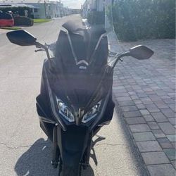 2022 Kymco Ak 550