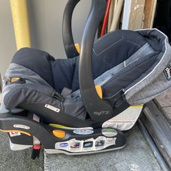 Chicco Car Seat With Base