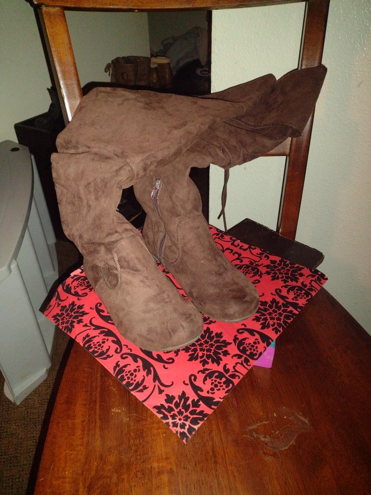 Knee High Brown Suede Boots 