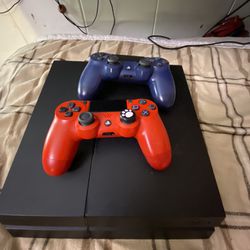 PS4 + 3 Controllers