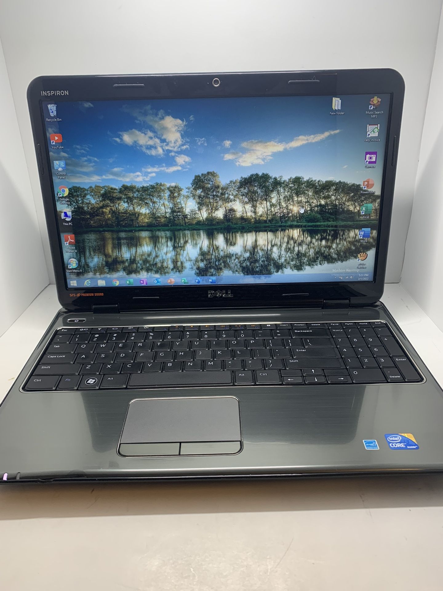 i3…i3…i3 DELL INSPIRON N-5010…..3 Generation ..…320 HHD …6.0 GB -RAM . FASTER and READY FOR CLASSES ON LINE OR WORK FROM HOME (ZOOM)