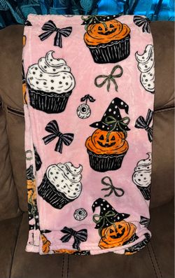 Soft Halloween blankets 50x60