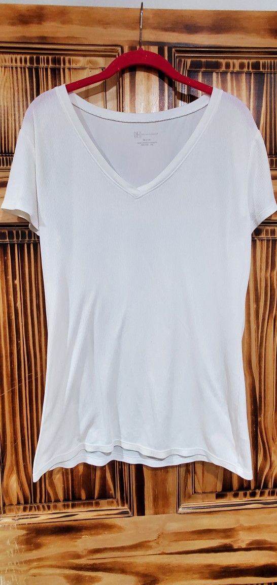 Plain White Shirt - Size Medium 