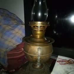 A Old 1985 Juno Lamp