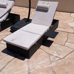 Outdoor Lounge Chairs 