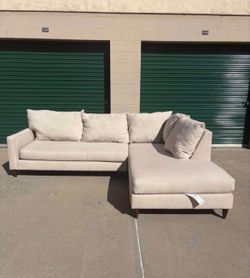 Beige sectional couch 🛻 delivery available🛻