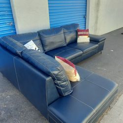Leather sectional couch black