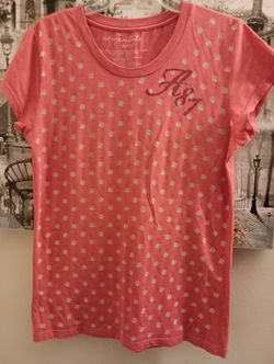 Ladies Aeropostale Pink T-shirt.  