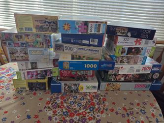 Puzzles/ puzzle board