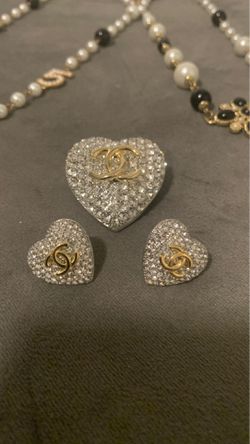 C.H.A.N.E.L Gorgeous diamond Heart Pin and matching earrings~* for Sale in  Westlake Village, CA - OfferUp