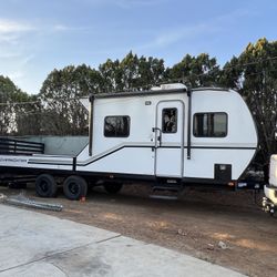 2023 Genesis Overnighter- toy hauler