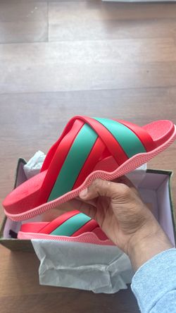 GUCCI SLIDES