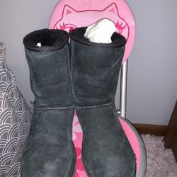 Black Uggs Boots